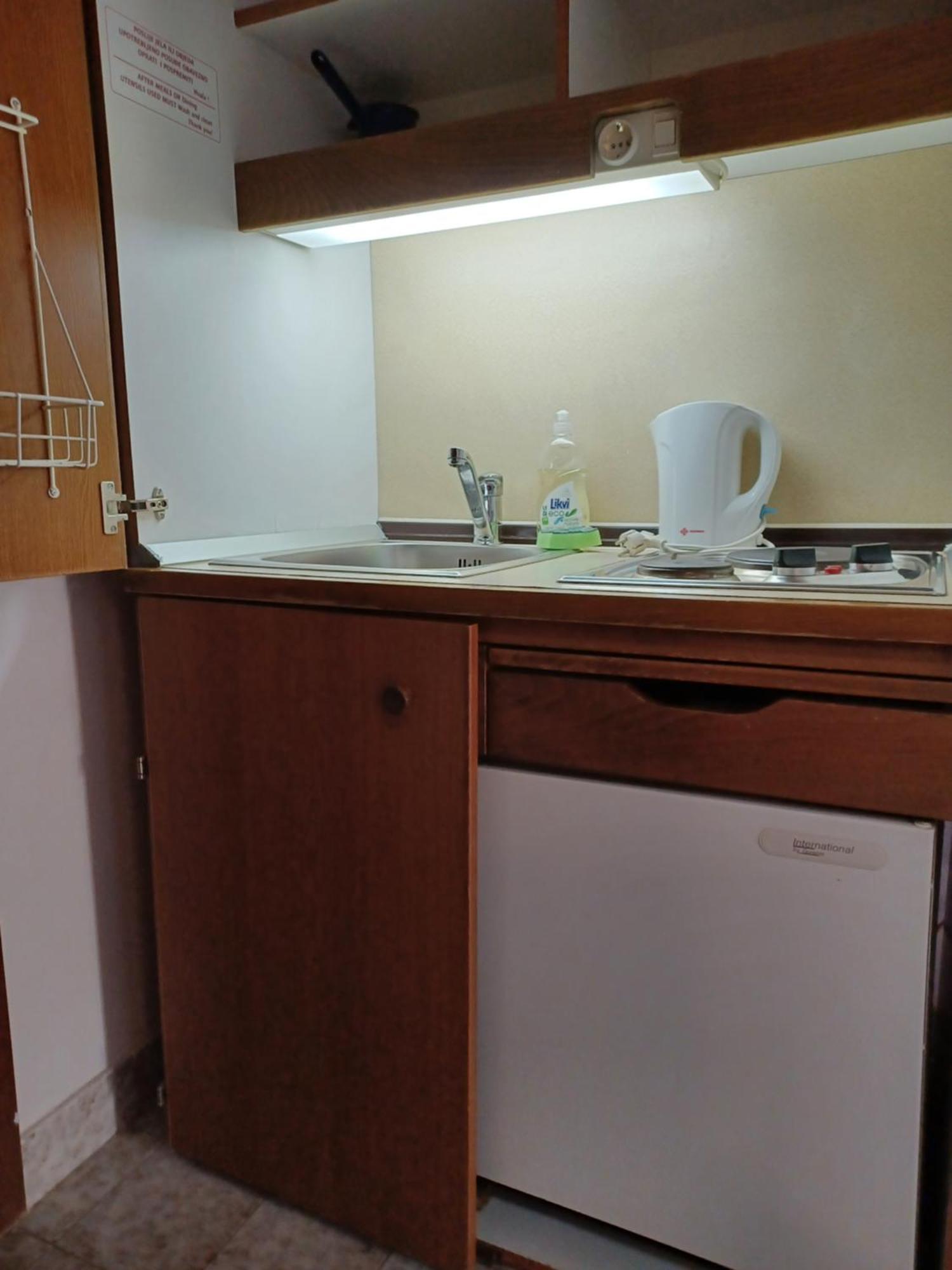 מאקרסקה Apartments Emilija מראה חיצוני תמונה