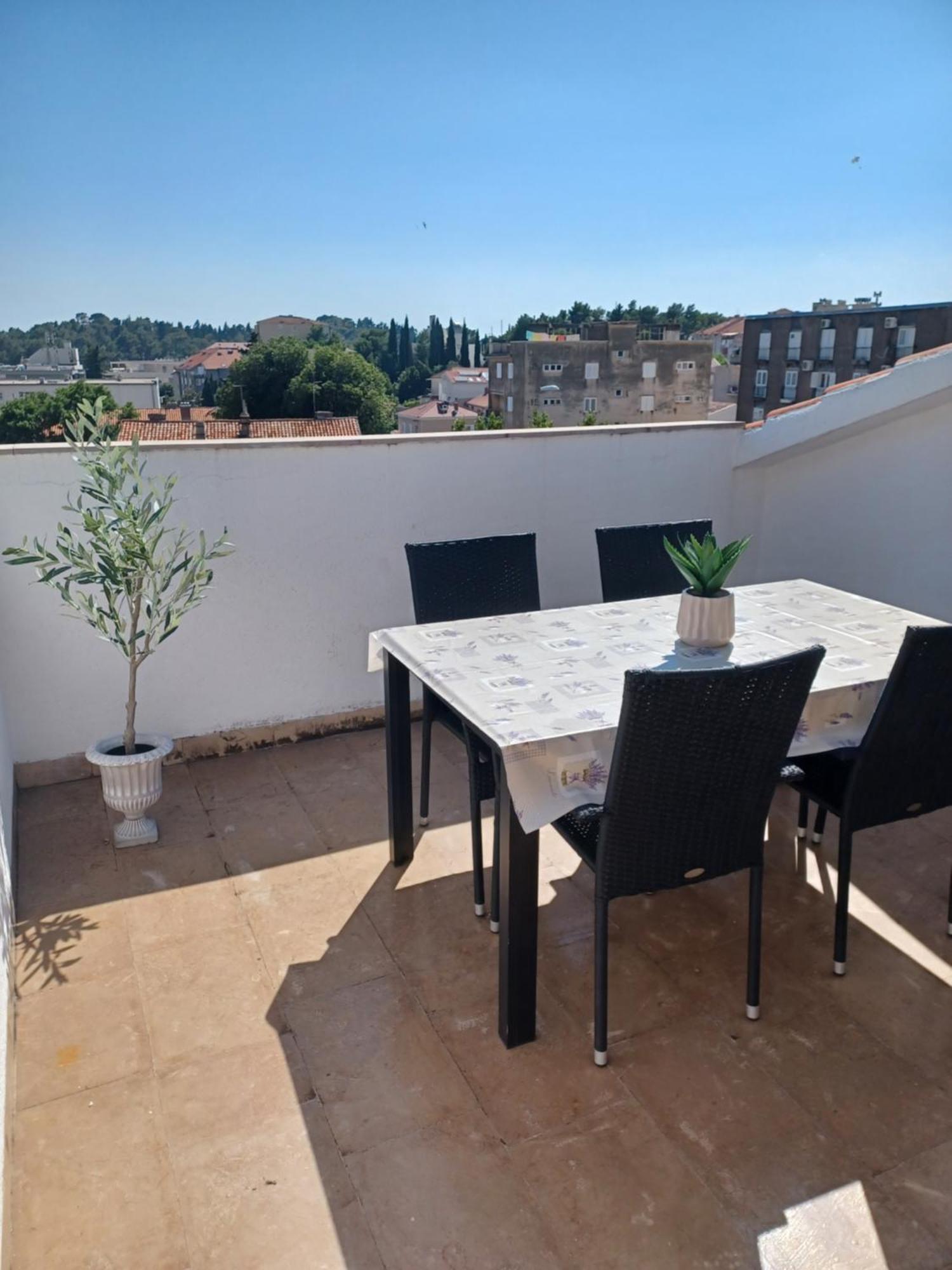מאקרסקה Apartments Emilija חדר תמונה